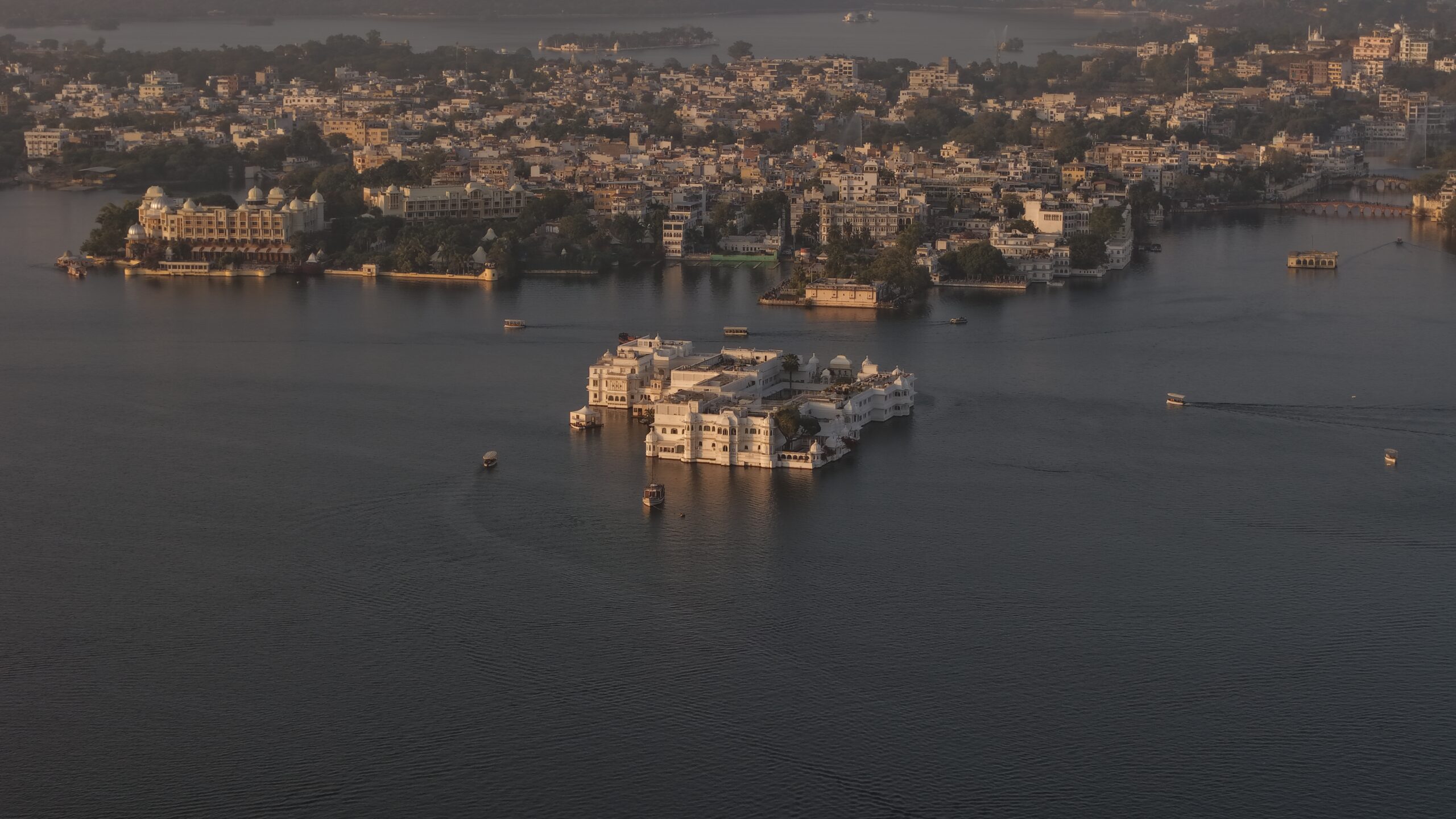 Long weekend this 26 January, Udaipur being one of the top 10 places to visit!