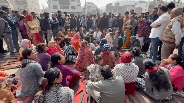 उदयपुर में दर्दनाक हादसा: स्कूल से साइकिल पर जा रहे बच्चे को मिनी ट्रक ने कुचला, प्रदर्शन के बाद 5 लाख मुआवजे पर सहमति