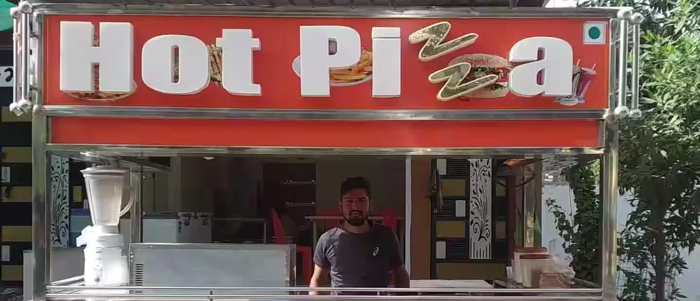 Hot Pizza (Mali Colony, 100Ft)
