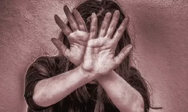 उदयपुर में महिला नेता से एडवोकेट ने किया रेपः अश्लील वीडियो से किया ब्लैकमेल, आरोपी के पास जूनियर के रूप में काम कर रही थी