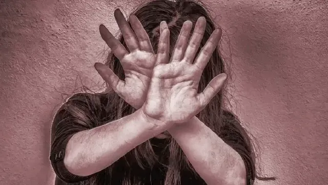 उदयपुर में महिला नेता से एडवोकेट ने किया रेपः अश्लील वीडियो से किया ब्लैकमेल, आरोपी के पास जूनियर के रूप में काम कर रही थी