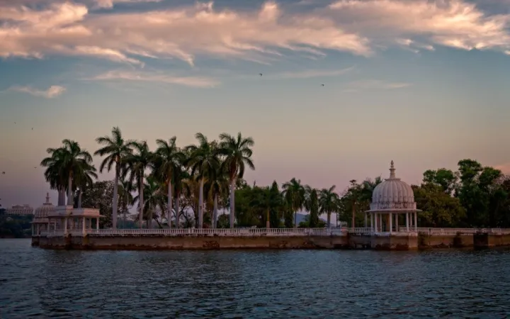 Places to visit in UDAIPUR THIS SUMMER..